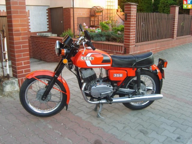 Капсула времени: Мотоцикл "Минск" 1992 года с пробегом 257 км