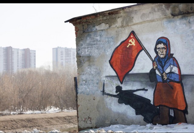 Ещё один арт по мотивам известного видео с бабушкой
