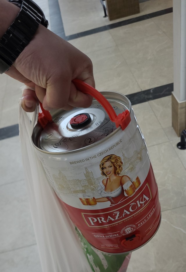 А какое БУТЫЛОЧНОЕ пиво пьешь ты?
