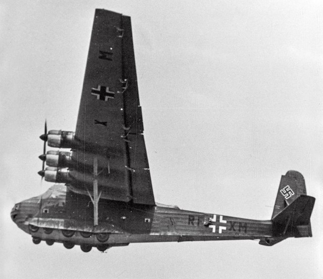 Редкие самолеты. Me-323
