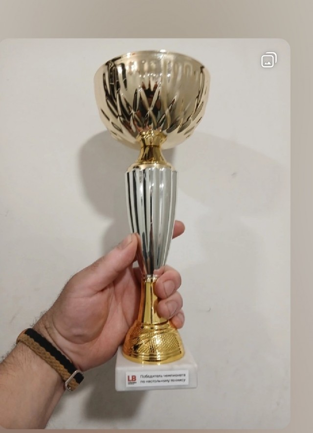 Один из самых залипательных розыгрышей — прямиком с чемпионата России среди юниоров по настольному теннису