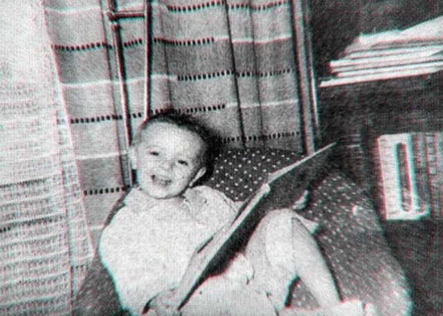 Небольшая фотоподборка известных личностей в детстве и юности