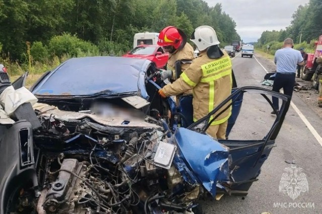 *БАЯН*Выбоина спровоцировала смертельную аварию с годовалым ребенком в Ивановской области