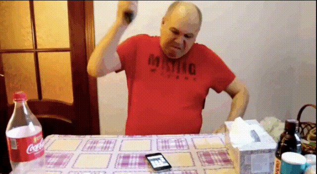 Не кажет видео на телефоне совсем.