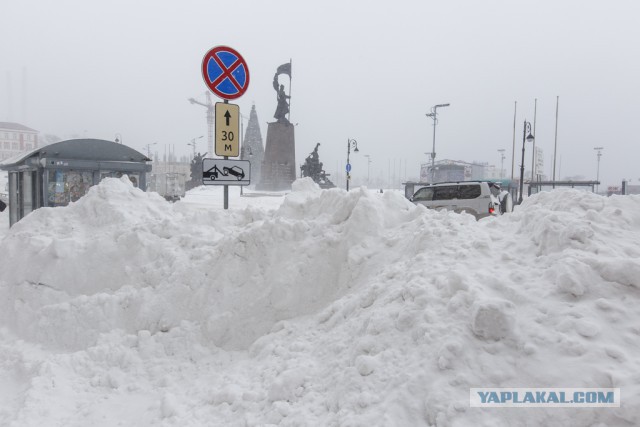 А во Владивостоке снова снежок