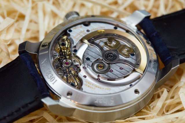 10 необычных и красивых часов