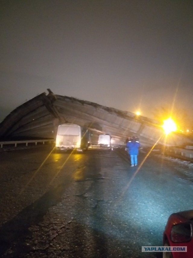 В Оренбурге рухнул мост на улице Терешковой