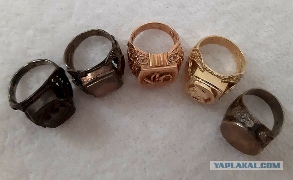 Какие кольца носили в 90е и как менялась мировоззрение в юности