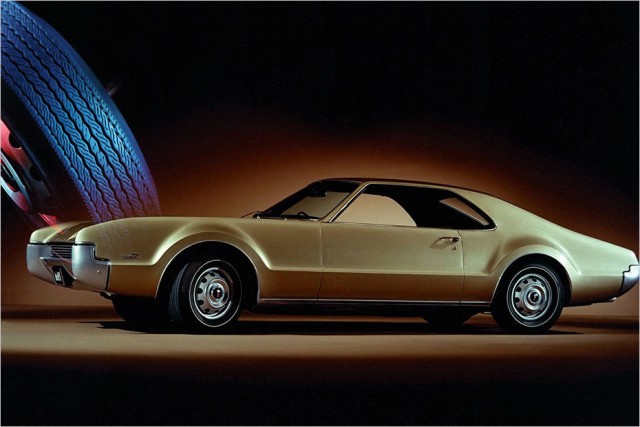 Oldsmobile Toronado Gen1 1966–70