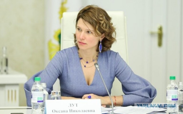 Глава Минсельхоза призвала молиться и ставить свечки ради урожая