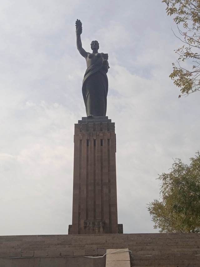 В Армению в октябре