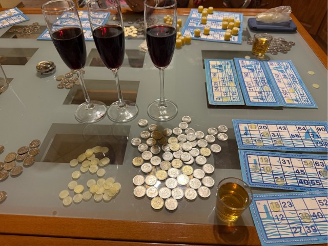 А есть кто в лото рубится?