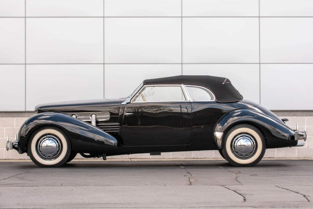 1937 Cord 812 Phaeton. Автопятница №150.
