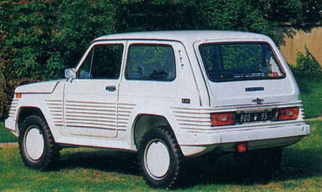 Lada Niva St-Tropez