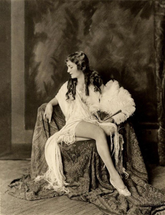 «Девушки Зигфелда»: самые сексуальные актрисы Бродвея 1920-х годов