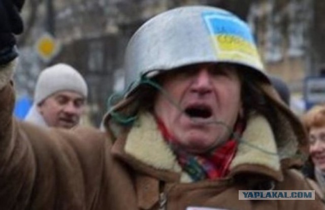 На Украине разработали офисный шлем для блокировки шума
