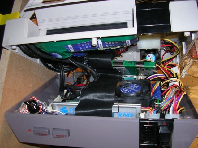 Комп из старой Nintendo! (12 фото)