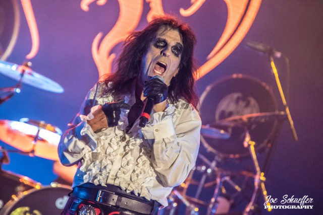 Элис Купер и Джо Перри: Пьяная история HOLLYWOOD VAMPIRES
