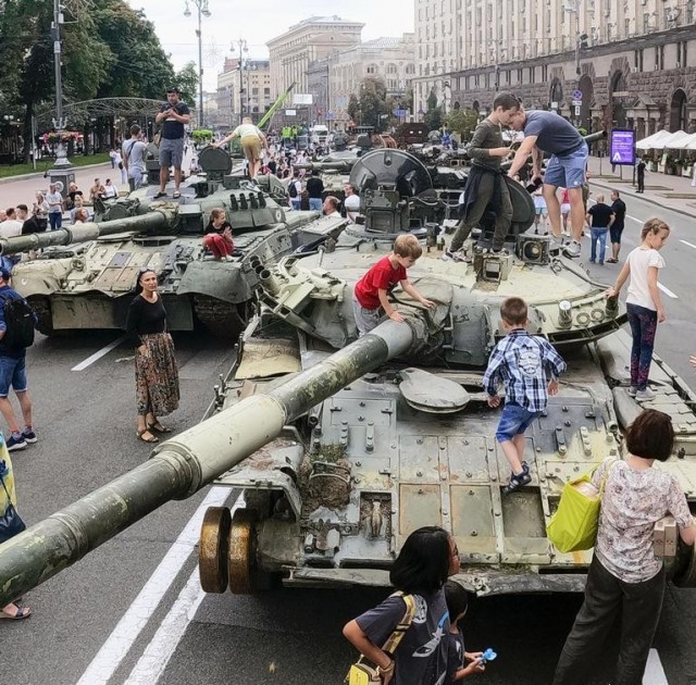 Пандемия съехавших крыш - разновидности болезни. Россия и мир. Часть 42.