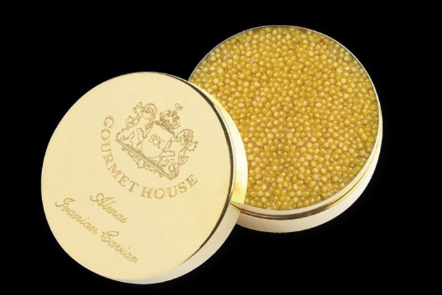 Хозяйство у жениха маленькое, жену не найдет!