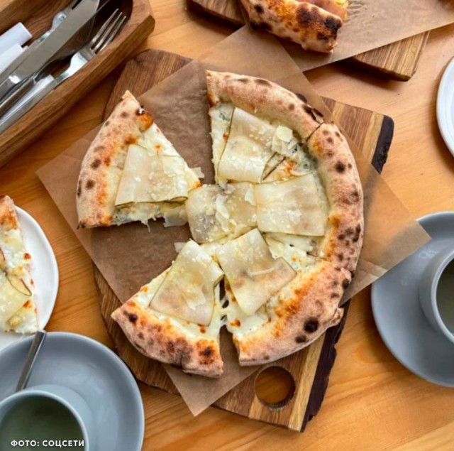 Угроза выкидыша случилась у женщины после ужина в итальянском ресторане «Мона» в Петербурге