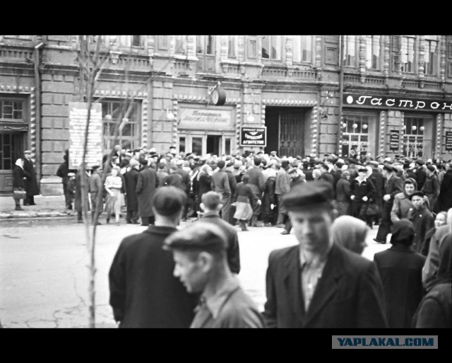 Кто бы что не говорил,в СССР у работяги была увереность