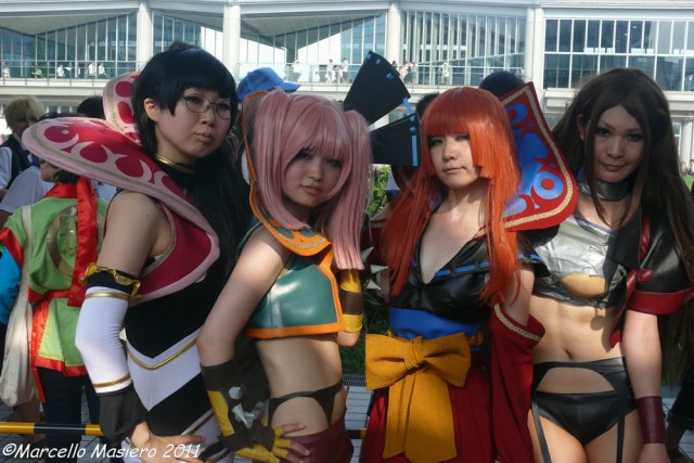 Девчонки с 80 Comiket'a ! (ну и немного парней)