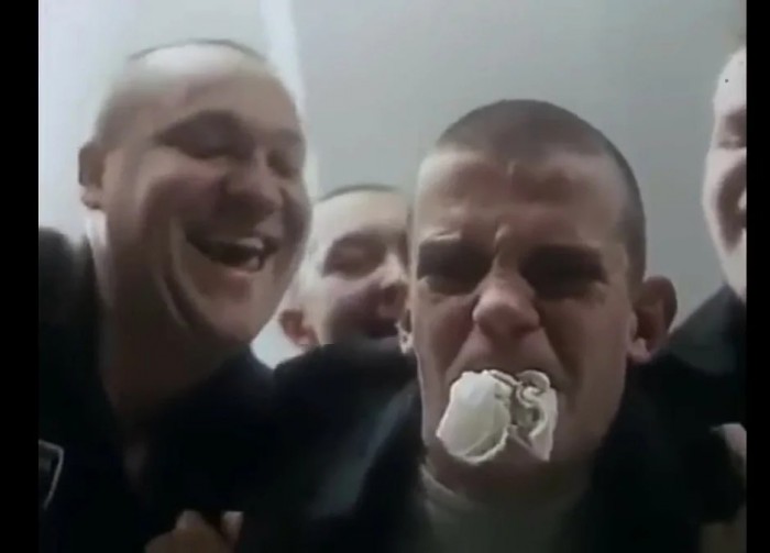 Говорили ему:"Спили мушку!" Экс-офицера ФСБ отправили в тюрьму за пытки бизнесмена карабином