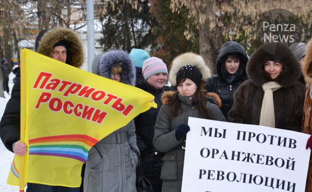 В США наличие украинского флага в машине является признаком слабоумия