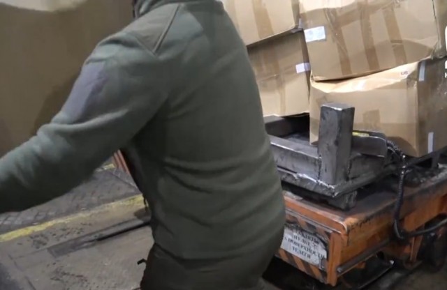 4 тонны наркотиков общей стоимостью более 19 000 000 000 рублей сожгли в огромной печи в Петербурге