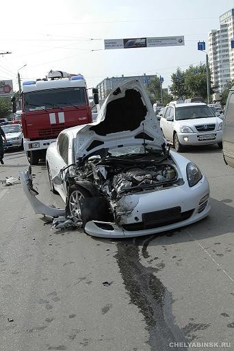 В ДТП с участием Porsche Panamera и маршрутки ...