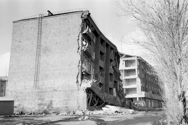 30 лет со дня землетрясения в Армении