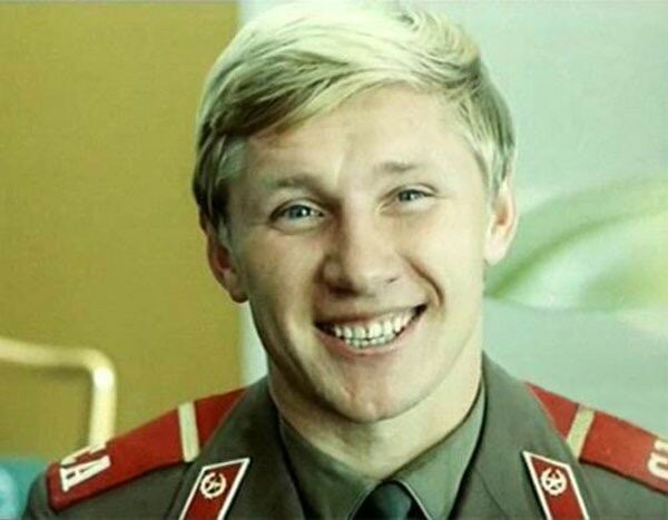 Ефрейтору Збруеву уже 75. Ушел от жены к девушке в 2 раза младше и до сих пор счастлив в браке