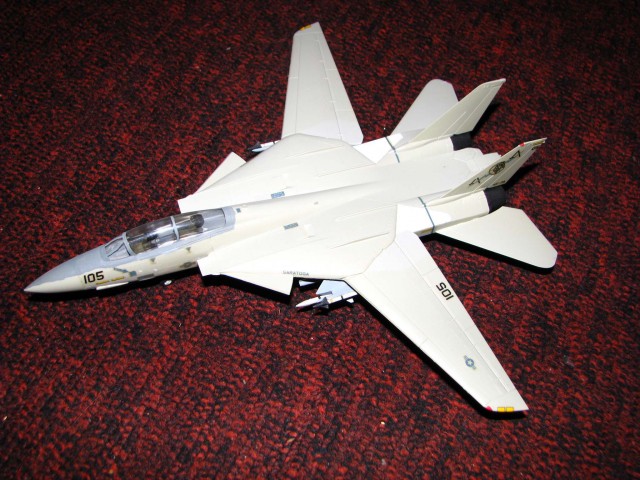 Самолёт F-14A"Tomcat" Jolly Rogers