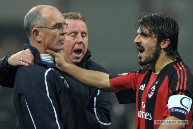 Футболисты, как дети малые