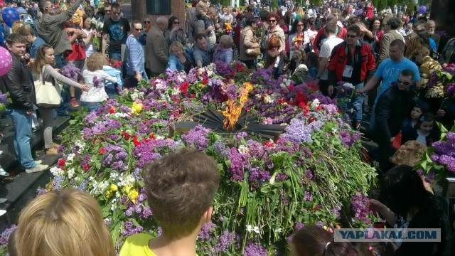 В Кишиневе танк Т-34 увезли с постамента