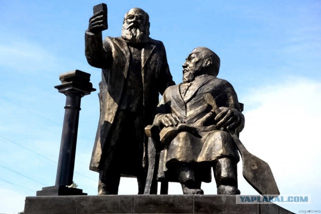 Какие прозвища дают памятникам в России