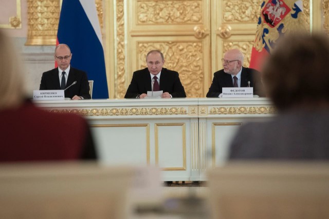 Путина попросили запретить в России одноразовые полиэтиленовые пакеты