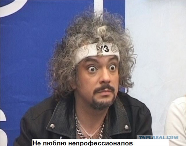 Женщина ударила ногой трёхлетнего ребенка, защищая свою собачку