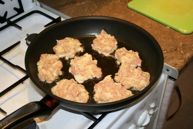 Куриные котлетки рубленные