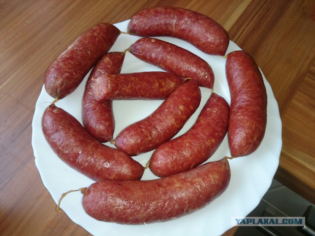 Куриные колбаски с грибами