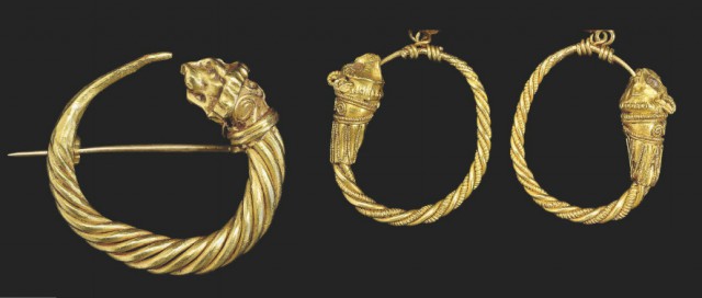 В поисках утерянной сережки…  Загадки, античное золото и драгоценности. 1.