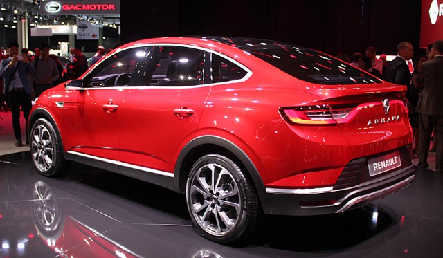 Кого заарканит Renault Arkana?