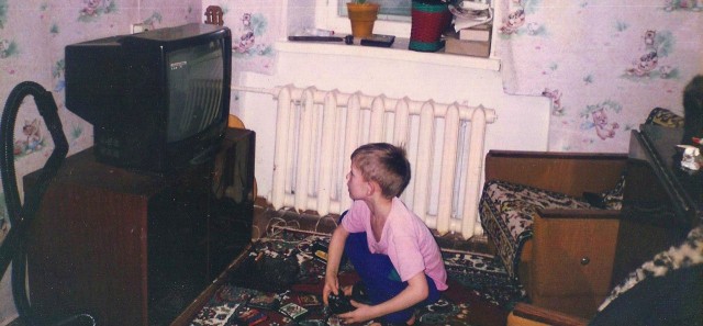 Домашняя игровая атмосфера 90-х