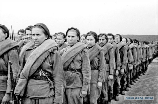 Фотографии второй мировой, многие цветные (фото)