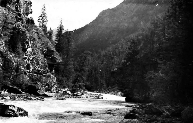 Турпоход мудаков 2. Когда горы прощают