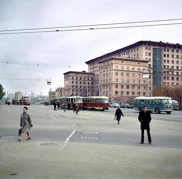 Москва и москвичи. Двадцатый век. 03.03.2025