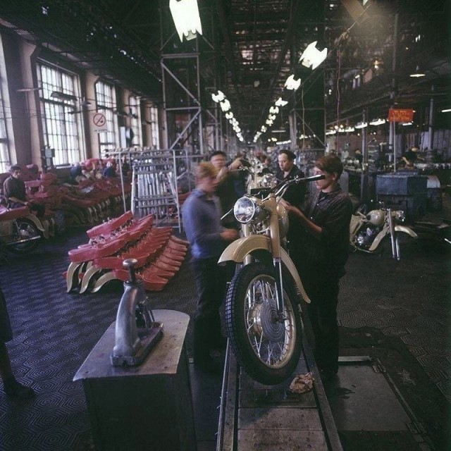 Back in USSR (10.04)