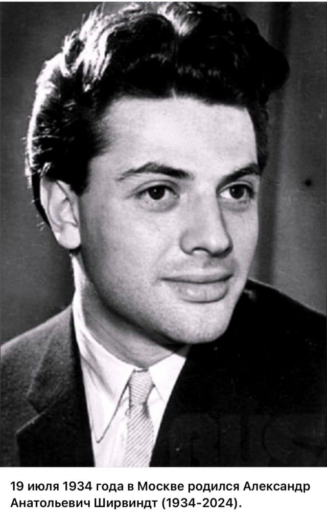 Небольшая фотоподборка известных личностей в детстве и юности