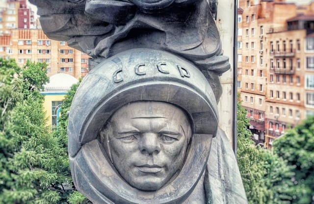 Памятник «Семья солдата СВО» не понравился жителям Троицка